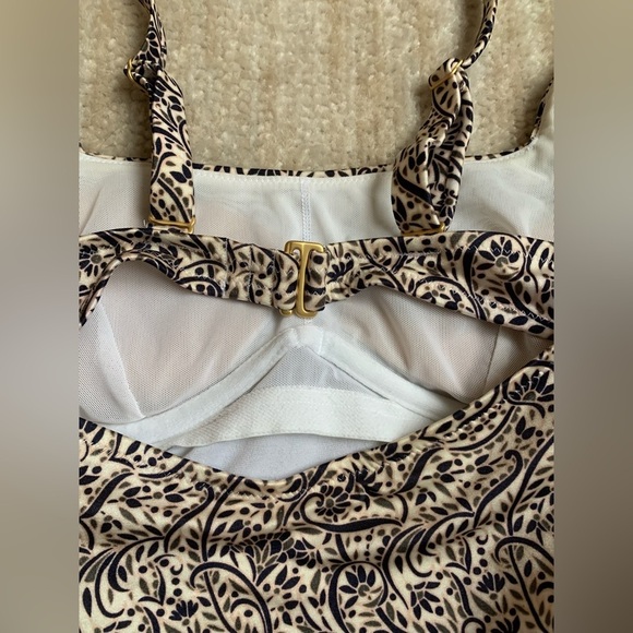 Athleta Paisley Print Ruched Tankini 34B/C Tan Cream Swimwear Top Vacation - Picture 7 of 11